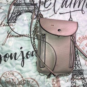 Small grey/silver slide on bag